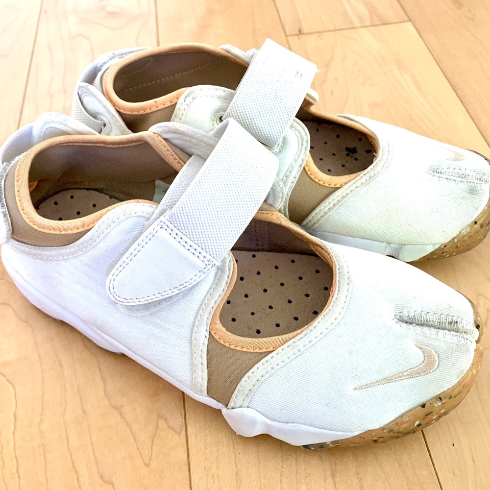 Nike Air Rift Split Toe White